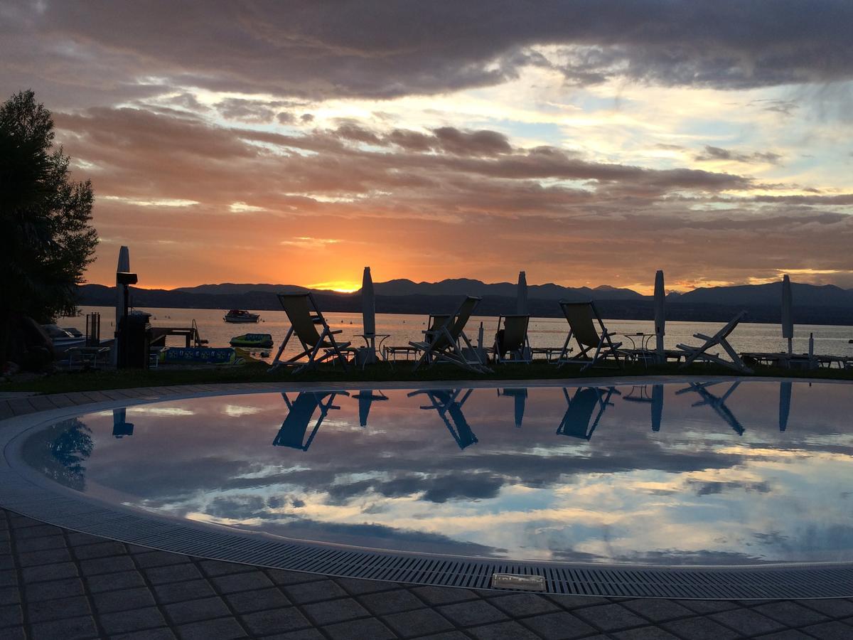 Hotel La Rondine Sirmione Eksteriør bilde