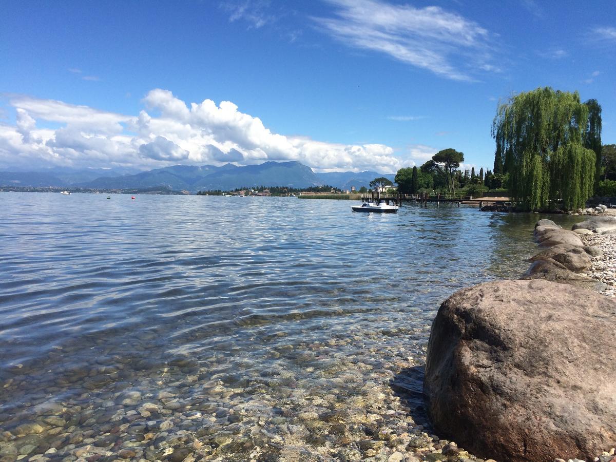 Hotel La Rondine Sirmione Eksteriør bilde