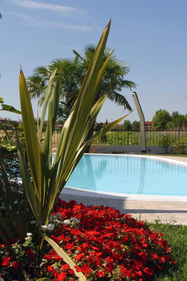 Hotel La Rondine Sirmione Eksteriør bilde