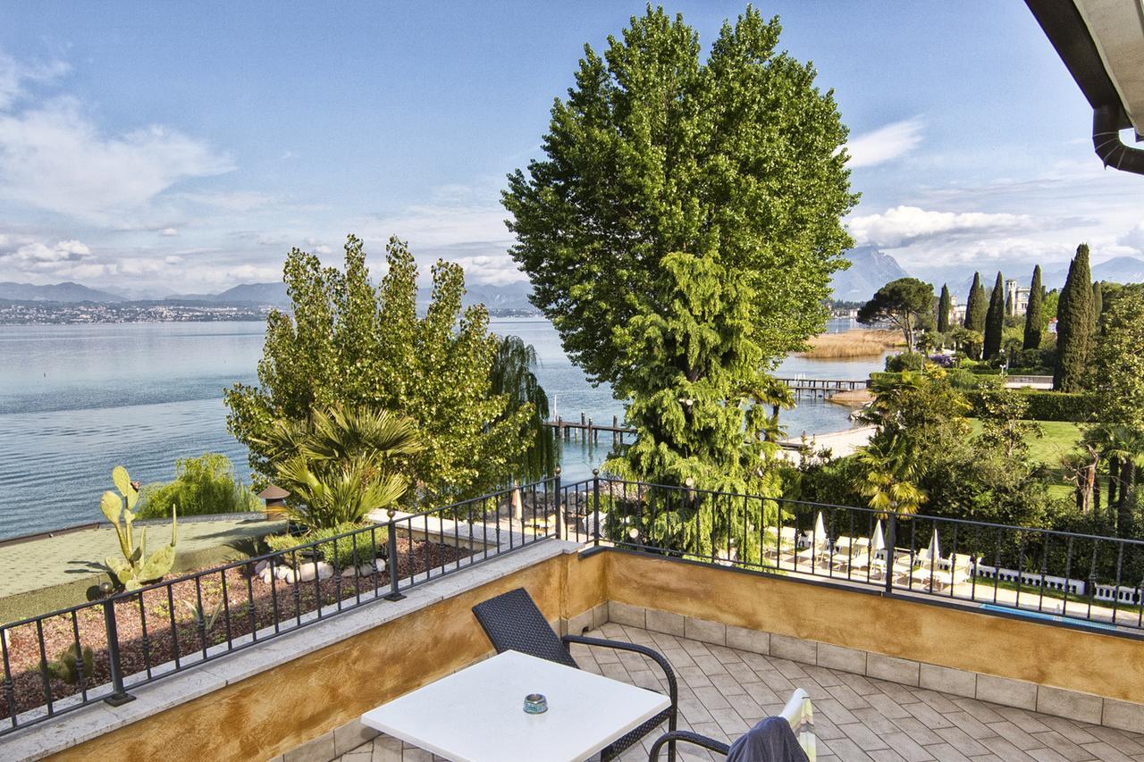 Hotel La Rondine Sirmione Eksteriør bilde